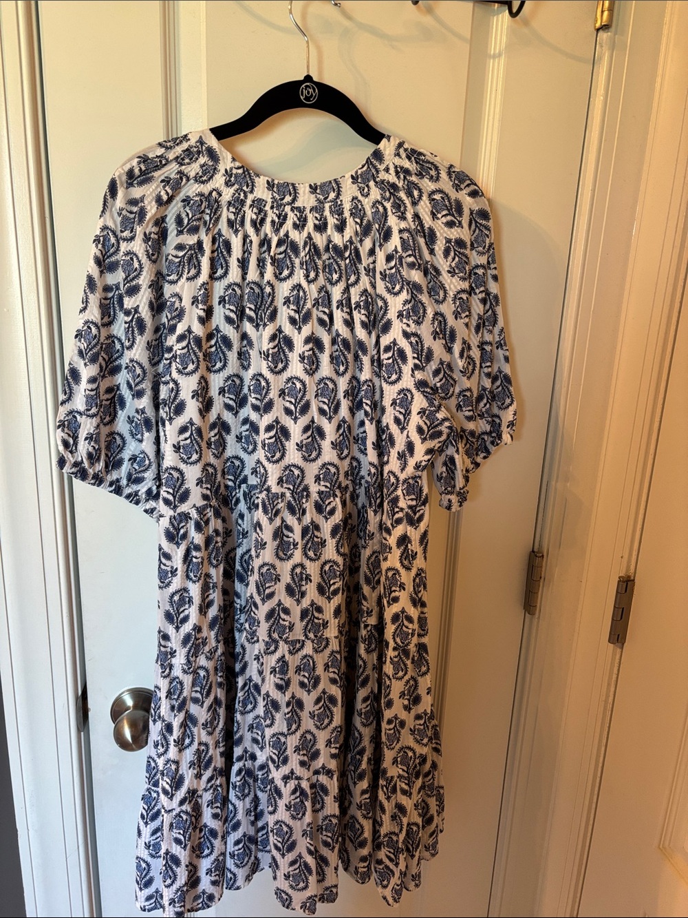 crown & ivy White and Navy Floral Print Puff-Sleeve Dress - Picture 3 of 3